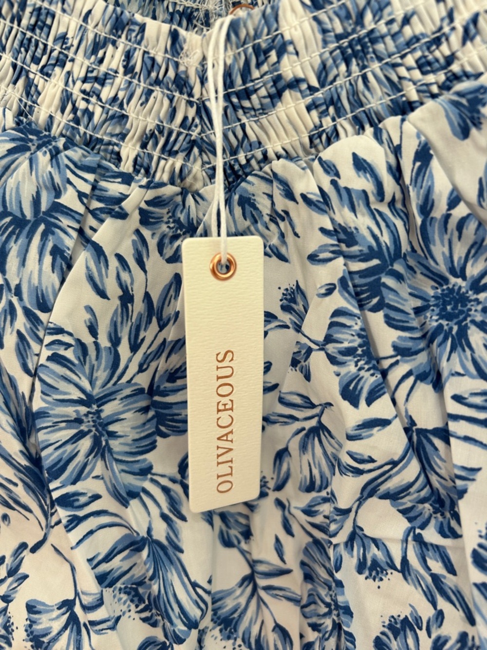 Olivaceous White Blue Floral Off-Shoulder Crop Top Women Size M NWT Cottagecore - Picture 3 of 7